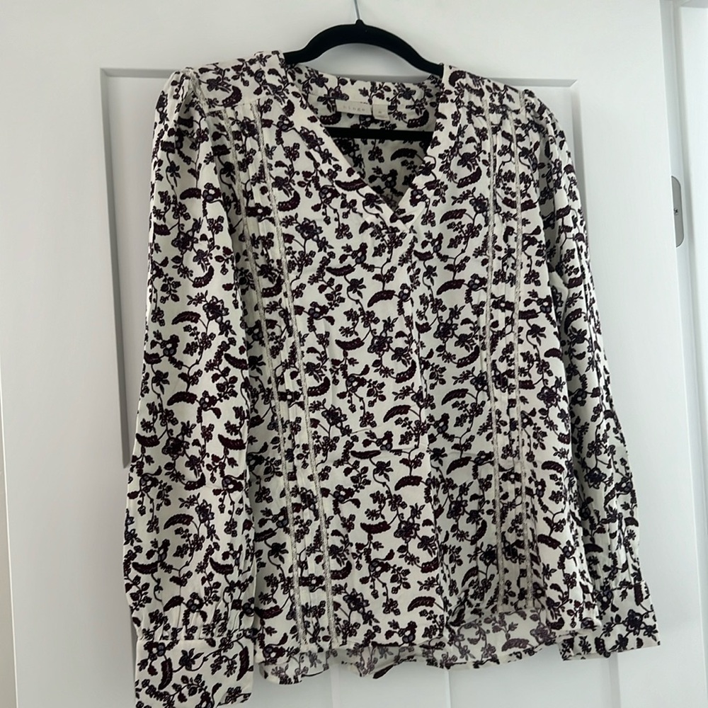 Hinge Long Sleeve Blouse